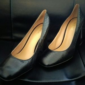Pumps..Nine West